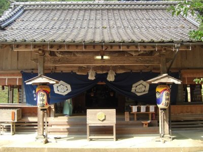 画像1: 【新酒】ヤマサン正宗＜萌＞ 純米 生・原酒  1800ml